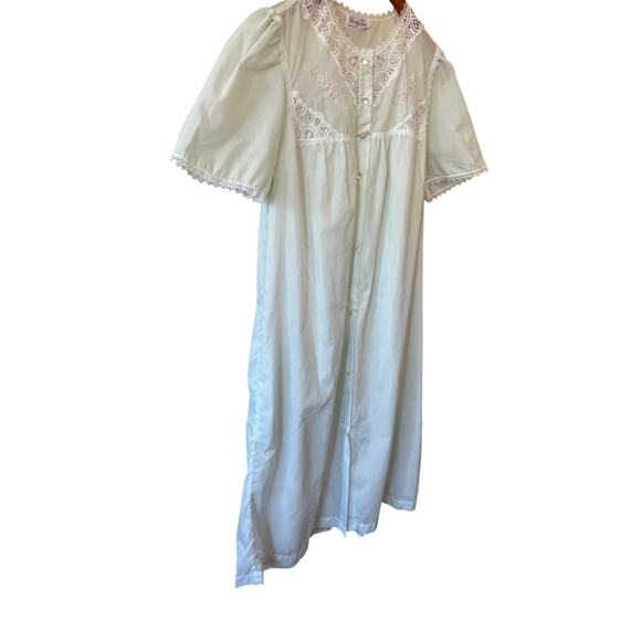 VTG Vanity Fair Light Mint Floral Embroidered W/ Lace Trim Nightgown Mumu Small - Picture 3 of 9